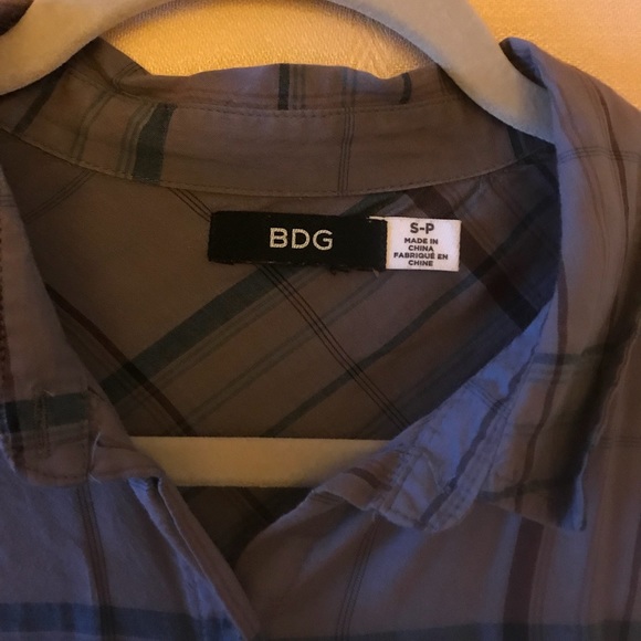 BDG Oversized Button Down Plaid Shirt - Picture 6 of 7
